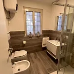Marand House * روما