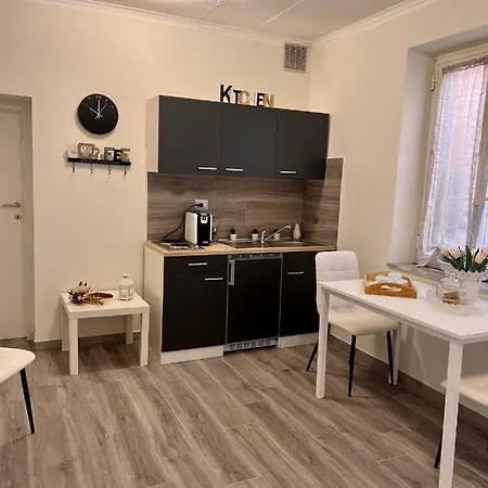 Сasa de vacaciones Marand House