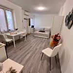 Marand House Σπίτι διακοπών *