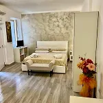 Marand House * Ρώμη